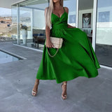 Fiora™ Kleid mit Feinem Cut-Out und Elegantem Schlitz – Grün