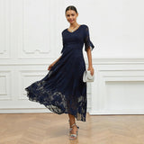 Celira™ Kleid mit Raffiniertem Floral-Design – Blau