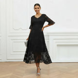 Celira™ Kleid mit Raffiniertem Floral-Design – Schwarz