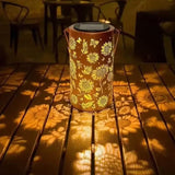 Sonnenschein™ Solar-Laterne mit Blumenprojektion und Wasserbeständigkeit – Gold