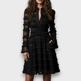 Parisa – Midi-Kleid mit transparenten Fransen-Details – Schwarz