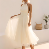 Neneta - Ein stilvolles und elegantes Damenkleid – Beige
