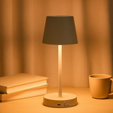 Zyora | Kabellose wiederaufladbare Tischlampe – Grau
