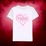 Alixandra | Kpop-inspiriertes Graphic T-Shirt – Weißer Druck 5