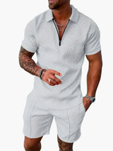Set aus Polo und Shorts im lässigen Stil für Herren – Sommerliche entspannte Eleganz – Weiß
