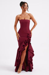 Elegantes ärmelloses Maxikleid mit Schnürdetail & Schlitz – Abendkleid – Burgundisch