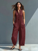 Anneliese | Damen Ärmelloser Jumpsuit mit Knopfverschluss – Rot