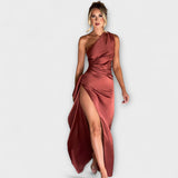 Maxikleid mit einem Schulterdesign – Burgunder
