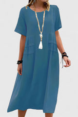 Chloe | Lockeres Midi-Kleid mit kurzen Ärmeln und praktischen Taschen – Blau