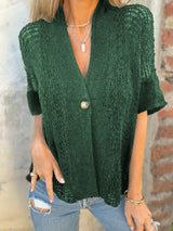 Paloma | Bluse mit V-Ausschnitt kurzen Ärmeln und Knopfdetail – Grün