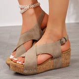Carla - Kork-Keilsandalen mit gekreuzten Riemen und handgefertigtem Stil – Beige