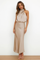 Damen Kleid | midi-Länge mit asymmetrischer Halslinie – Beige