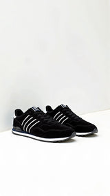 Vishalet Sportliche Sneakers – Schwarz