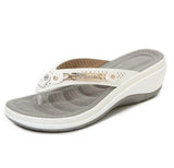 Alice Leroy | Weich gepolsterte Flip Flops Zehenstegsandalen – Weiß