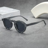 Spectralux – Stilvolle Sonnenbrille Mit Rundem Rahmen – Grau