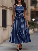 Sabine - Elegantes Midikleid mit Schleife – Marineblau
