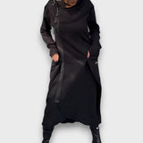 Darlina – Sweaterkleid mit Kapuze – Schwarz