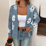 Daisy - Strickjacke mit Blumenmuster und Gänseblümchen – Blauer See