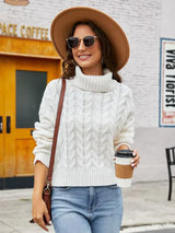Damen-rollkragenpullover aus dickem strick – wintermode 2024 – Weiß