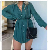 Elsie - Geknöpfter Mini-Jumpsuit mit urbanem Stil und Coolness – Türkis