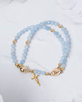Farah - Perlenarmband mit Kreuzanhänger – Blau