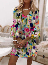 Tabitha – Minikleid mit V-Ausschnitt und romantischem Blumenmuster – Blumenmuster
