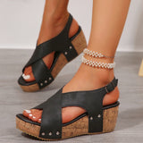 Carla - Kork-Keilsandalen mit gekreuzten Riemen und handgefertigtem Stil – Schwarz