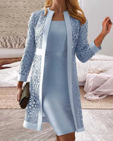 Victoria - Set aus Spitzenkleid und Mantel – Blau
