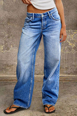 Jeans mit mittelhohem Bund und gerader Passform – Blau