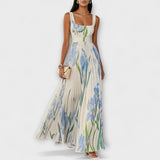 Faltenmaxikleid aus Chiffon mit Blumenmuster – Hellblau