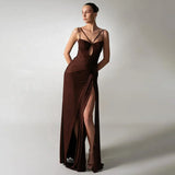 Damen Ärmelloses Maxi-Kleid mit doppelten Trägern und gerafftem Oberteil mit Seitenschlitz – Braun