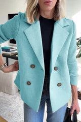 Damenblazer mit Strickärmeln und doppelter Knopfleiste – Hellblau