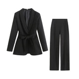 Damen Blazer- und Hosen-Set mit Bindegürtel – Schwarz