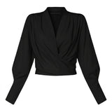 Damen-Bluse mit V-Ausschnitt, Wickeloptik und Puffärmeln – Schwarz