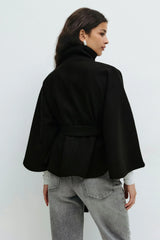 Damen Cape-Mantel mit Stehkragen und Gürtelbindung – Schwarz