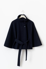 Damen Capejacke mit Stehkragen und Bindegürtel – Marineblau