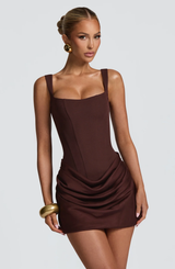 Damen Gerafftes Minikleid mit Karree-Ausschnitt und breiten Trägern – Braun