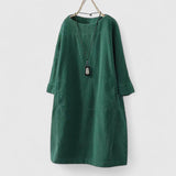 Damen Geripptes Rundhals-Midikleid mit Dreiviertelärmeln und Fronttaschen – Grün