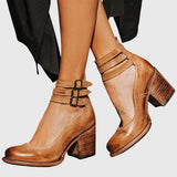 Damen Geschlossene Ankle-Boots mit Seitlichen Ausschnitten, Drei Schnallenriemen und Blockabsatz – Niemiecki