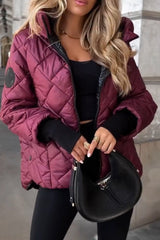 Damen Gesteppte Jacke mit Stehkragen und Kontrastbündchen – Weinrot