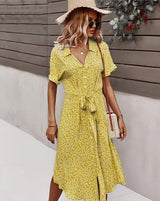 Damen Hemdblusenkleid mit Knopfleiste Bindegürtel Kurzen Ärmeln und Blumenmuster in Midilänge – Gelb