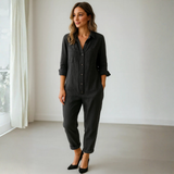 Damen Jumpsuit mit langen Ärmeln, Knopfleiste, Kragen und Brusttaschen – Schwarz