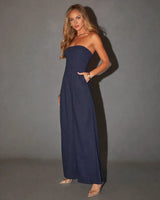 Damen Jumpsuit mit trägerlosen Oberteil und geraden Hosenbeinen – Blau