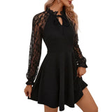 Damen-Kleid mit Spitzenärmeln, Stehkragen und Bindedetail – Schwarz