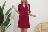 Damen Kurzarm Kleid mit V-Ausschnitt und Ausgestellten Ärmeln – Burgund
