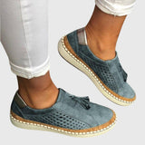 Damen Loafer mit Quaste auf dem Vorderblatt und Lochmuster an den Seiten – Blau