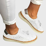 Damen Loafer mit Quaste auf dem Vorderblatt und Lochmuster an den Seiten – Weiß
