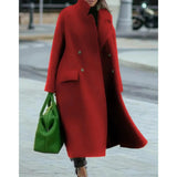 Langer Damenmantel mit Knopfleiste und praktischen Taschen – Rot