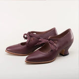 Damen Mary-Jane Pumps mit Schnürung und Cutout-Oberteil mit niedrigem Absatz – Rot