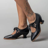 Damen Mary-Jane Pumps mit Schnürung und Cutout-Oberteil mit niedrigem Absatz – Schwarz